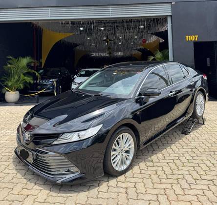 TOYOTA CAMRY 3.5 XLE V6 24V GASOLINA 4P AUTOMÁTICO